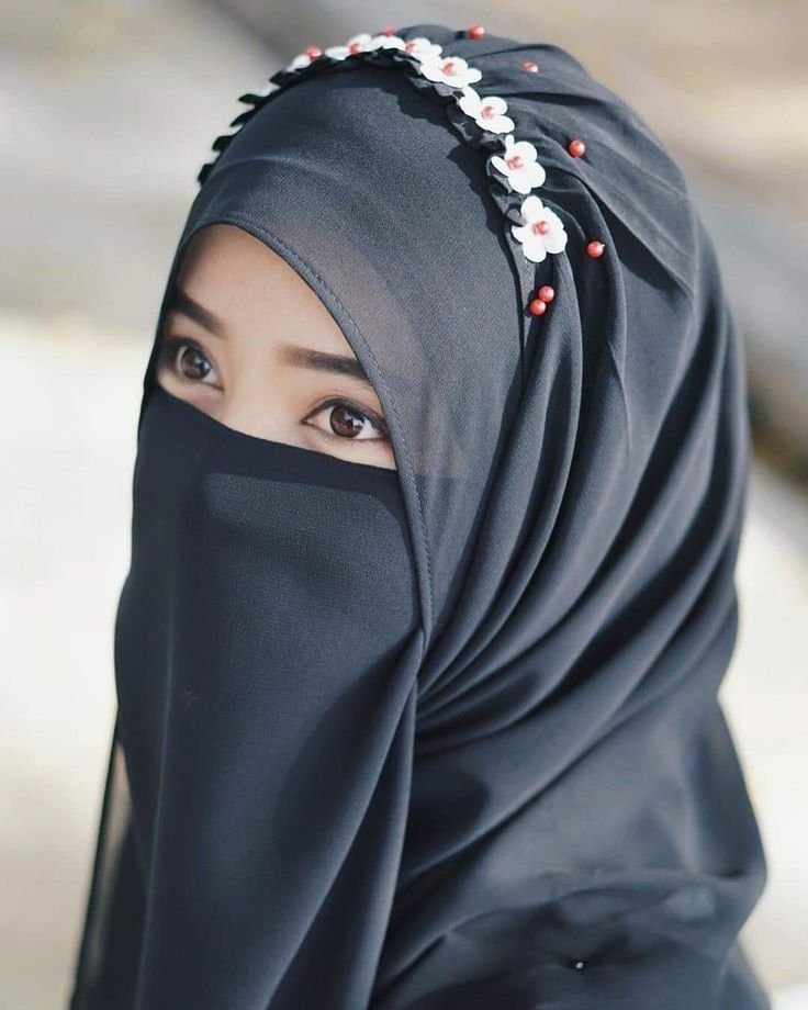 Eshaa Aslam